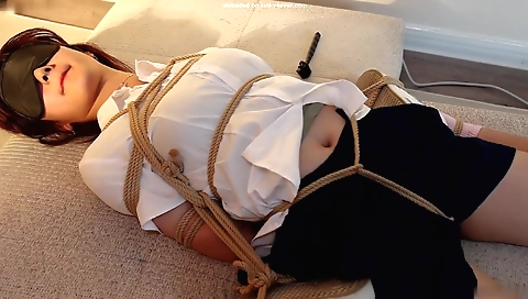 Sexy chick with a sexy body