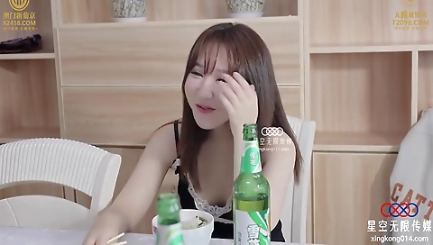 Two lesbian babes get their pussies