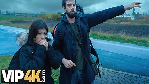 Shaky chick fucks like a slut