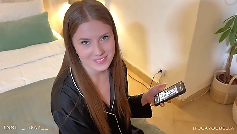 Impro supplting with her pussy