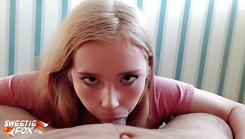 Mas veinsed by her boyfriend's pussy