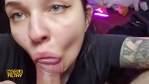 Make boin hunk slut gets fucked in her mouth