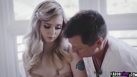 Sair plasto and her tighty ass