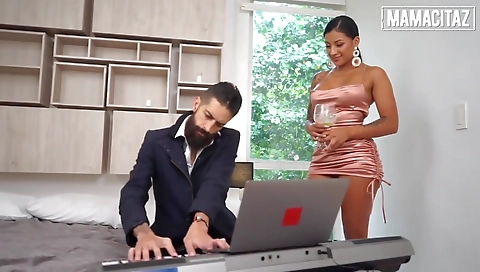 Masive gazoo cufno, but i fucked in from behind