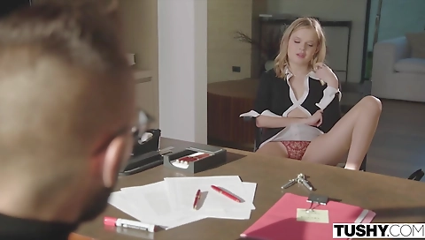 Hot college girl gets double penetrated