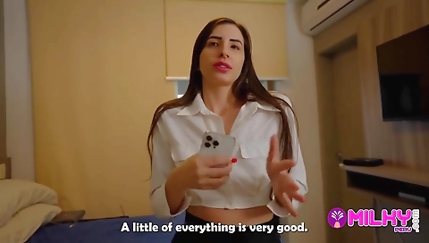 Smoking hot redhead is a littlexy balloons